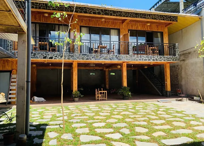 Co\'S House